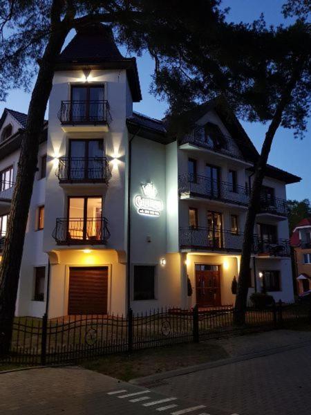Villa Carmen เมียนซีวอเจีย ภายนอก รูปภาพ