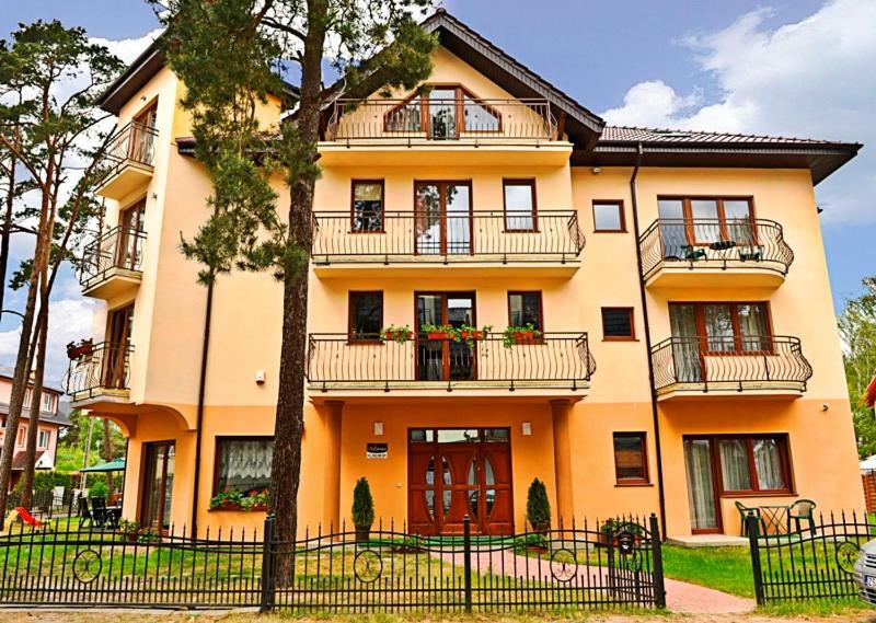 Villa Carmen เมียนซีวอเจีย ภายนอก รูปภาพ